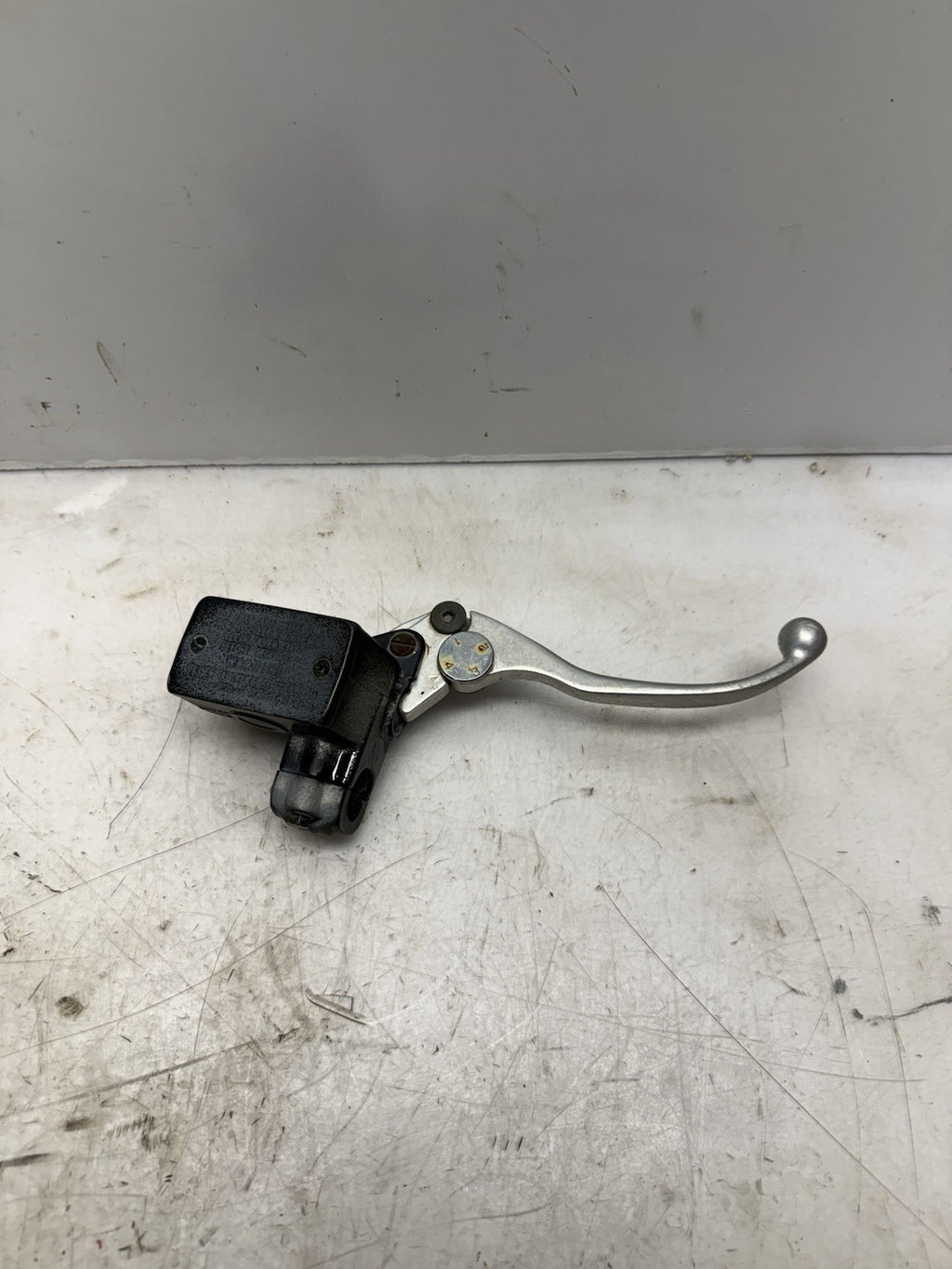 1989-2006 Suzuki Katana GSX600F OEM Front Brake Master Cylinder W/ Lever