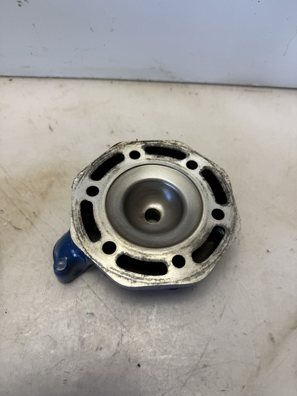1994-1995 Polaris SL 750 Oem Engine Top End Cylinder Head 3240212