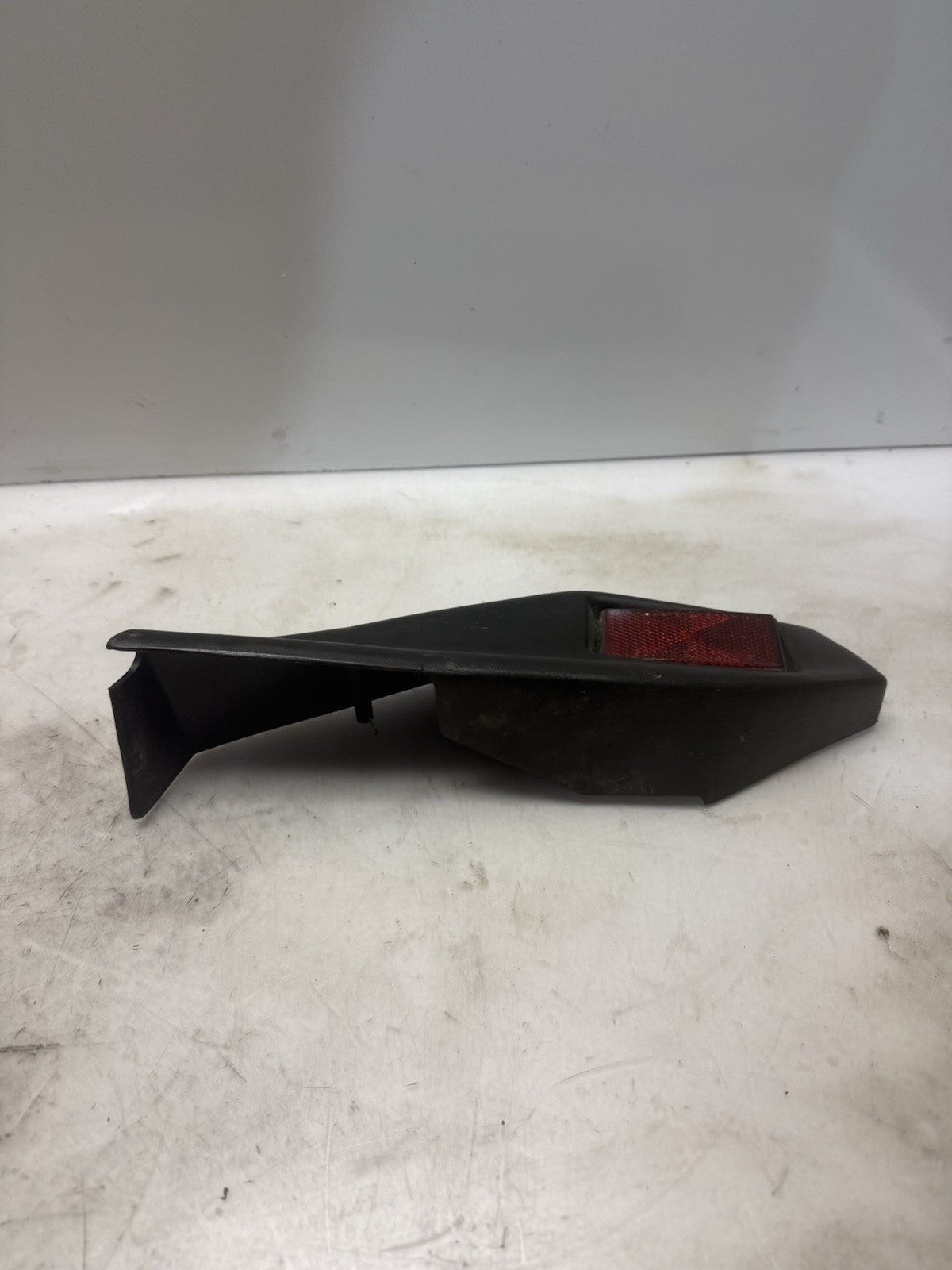 1996-2001 Ski-Doo MXZ 670	Formula 500 OEM LH Moulding Reflector