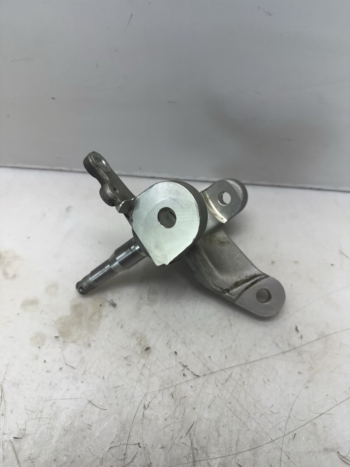 2003-2007 Suzuki Quadsport Z400 LTZ400 OEM FRONT RIGHT STEERING KNUCKLE