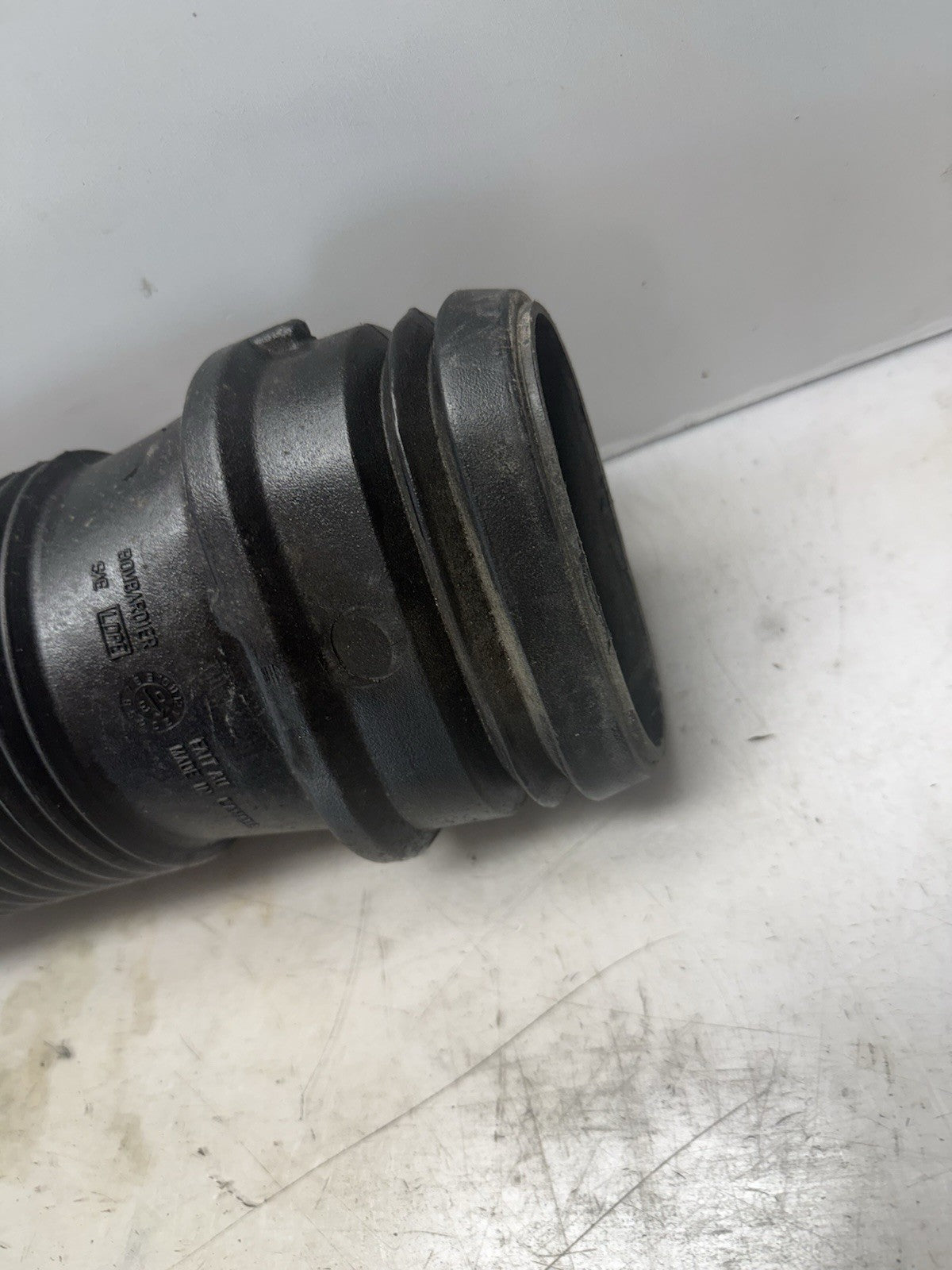 2002-2007 SEA-DOO GTX DI AIR INTAKE INLET DUCT TUBE 291001746