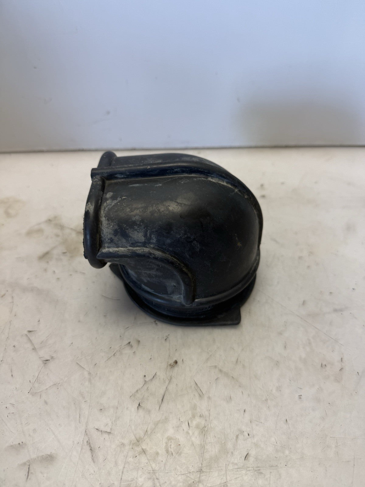 1995 Polaris SLT 750 OEM Short Air Inlet Duct 5432063