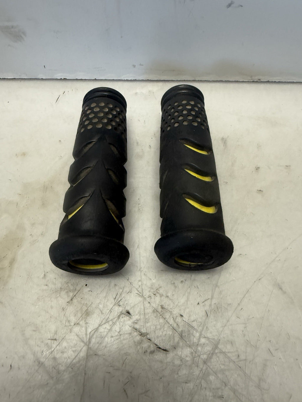 2004 Sea-Doo OEM Handlegrips Set Freshwater GTX 4-TEC RXP Yellow