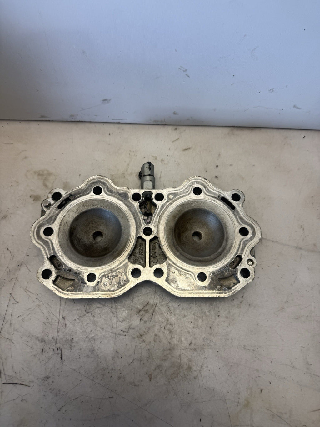GOOD OEM SEA DOO 1998-2002 GTX XP LIMITED RX LRV 951 CARB CYLINDER HEAD