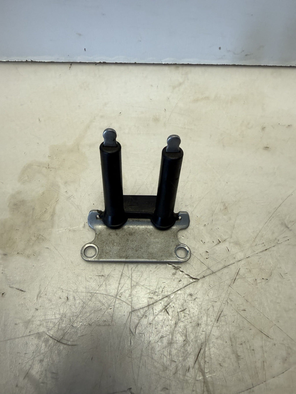 2000 Sea-doo GTX RX DI OEM Ground Plate Spark Plug Post 278001495