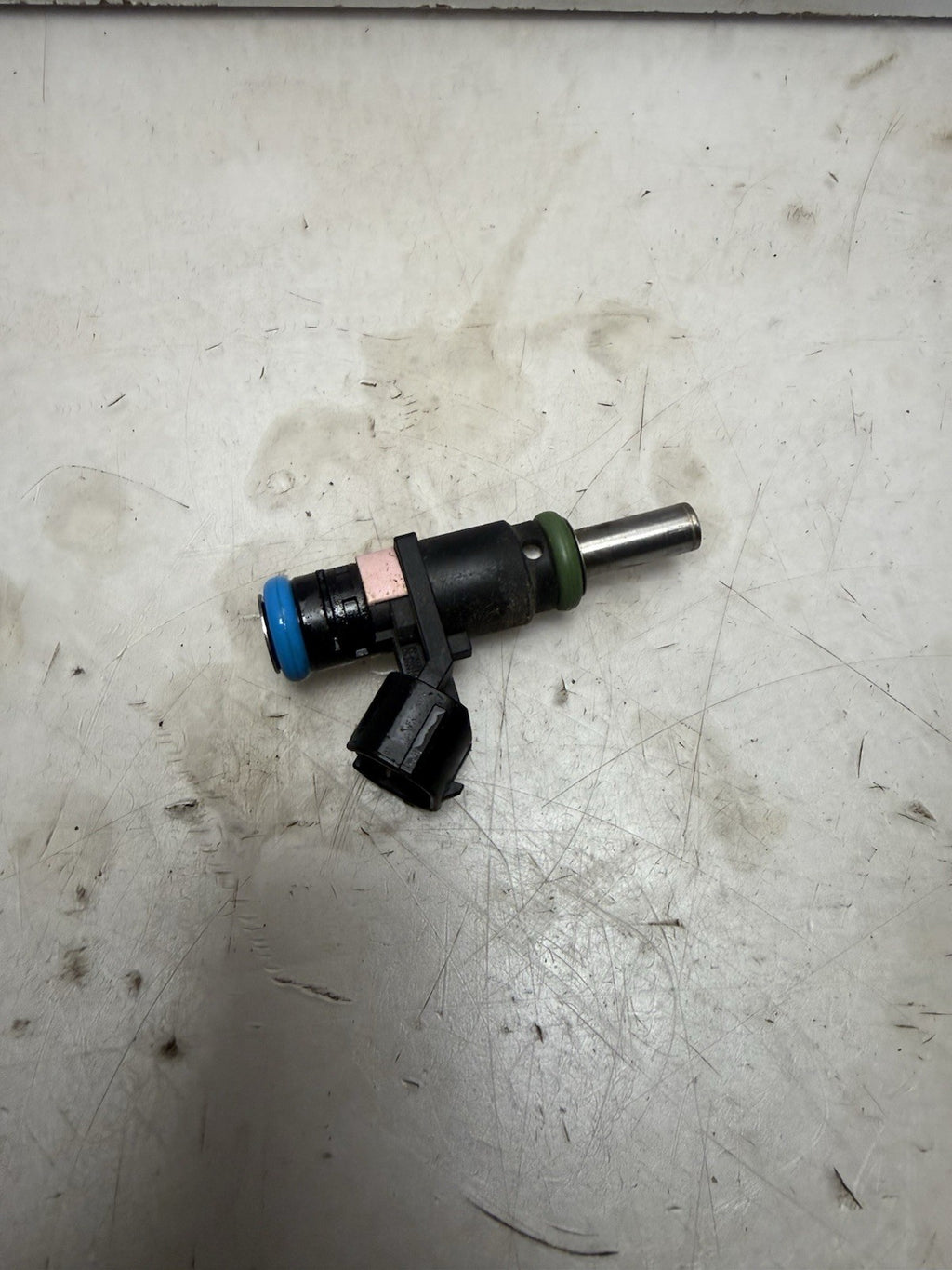 2014-2018 Sea-Doo SPARK Trixx 900 OEM Gas Fuel Injector 420874838 420874847