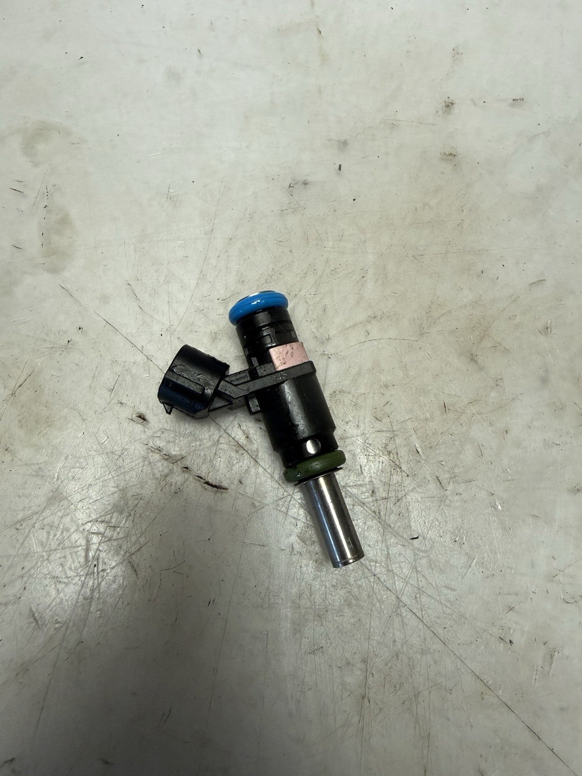 2014-2018 Sea-Doo SPARK Trixx 900 OEM Gas Fuel Injector 420874838 420874847