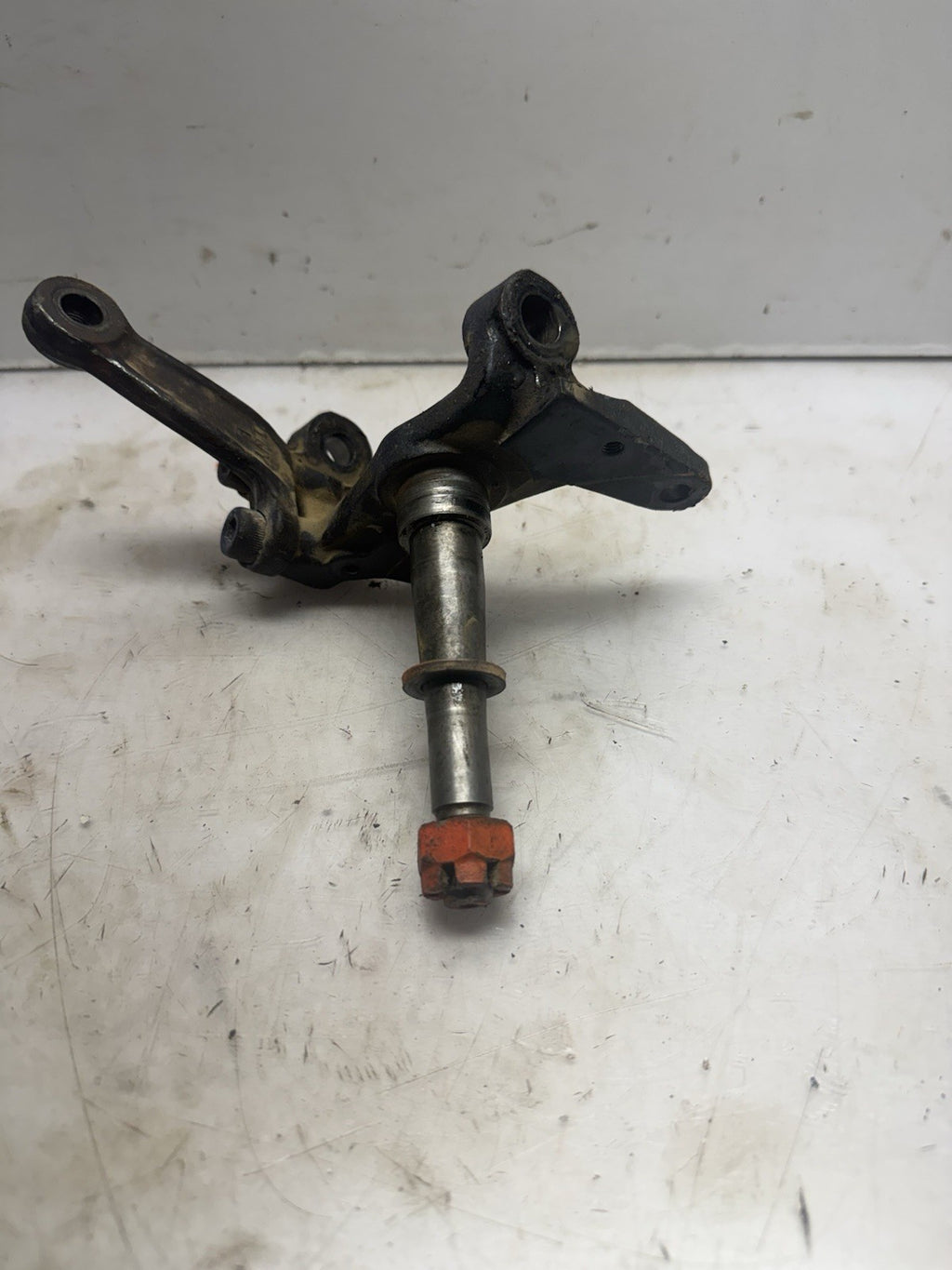 GOOD 1989-2013 Yamaha Raptor 250 / Banshee 350 OEM LH Left Front Spindle