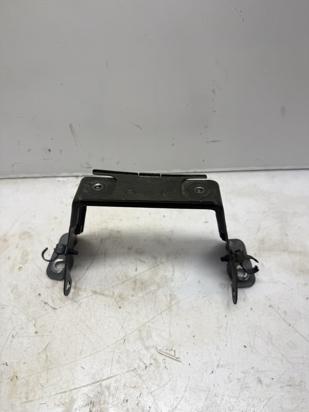 1998-2006 Suzuki OEM Fuel Tank Bracket GSX750 GSX600F Katana 44550-08F00