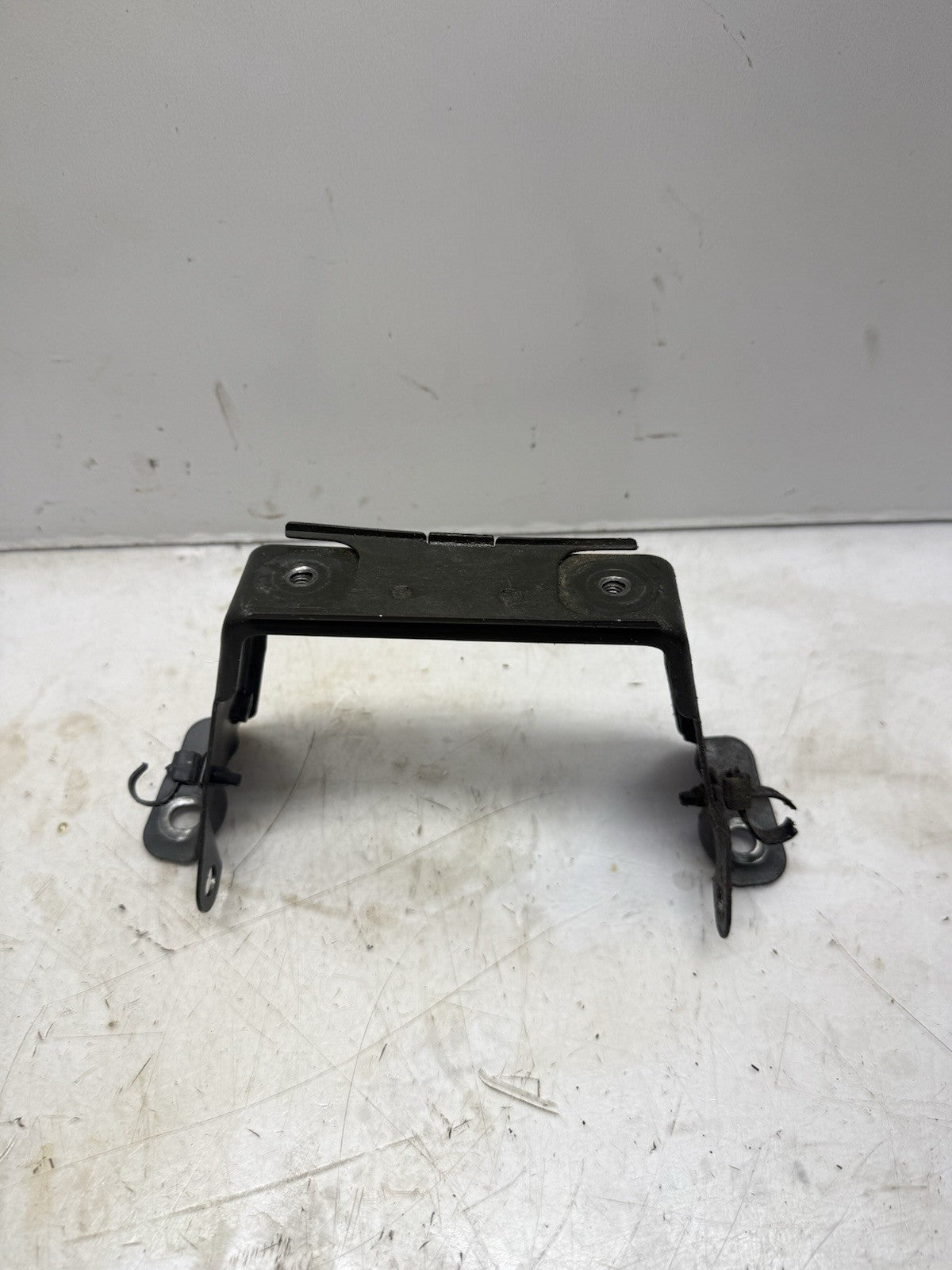 1998-2006 Suzuki OEM Fuel Tank Bracket GSX750 GSX600F Katana 44550-08F00