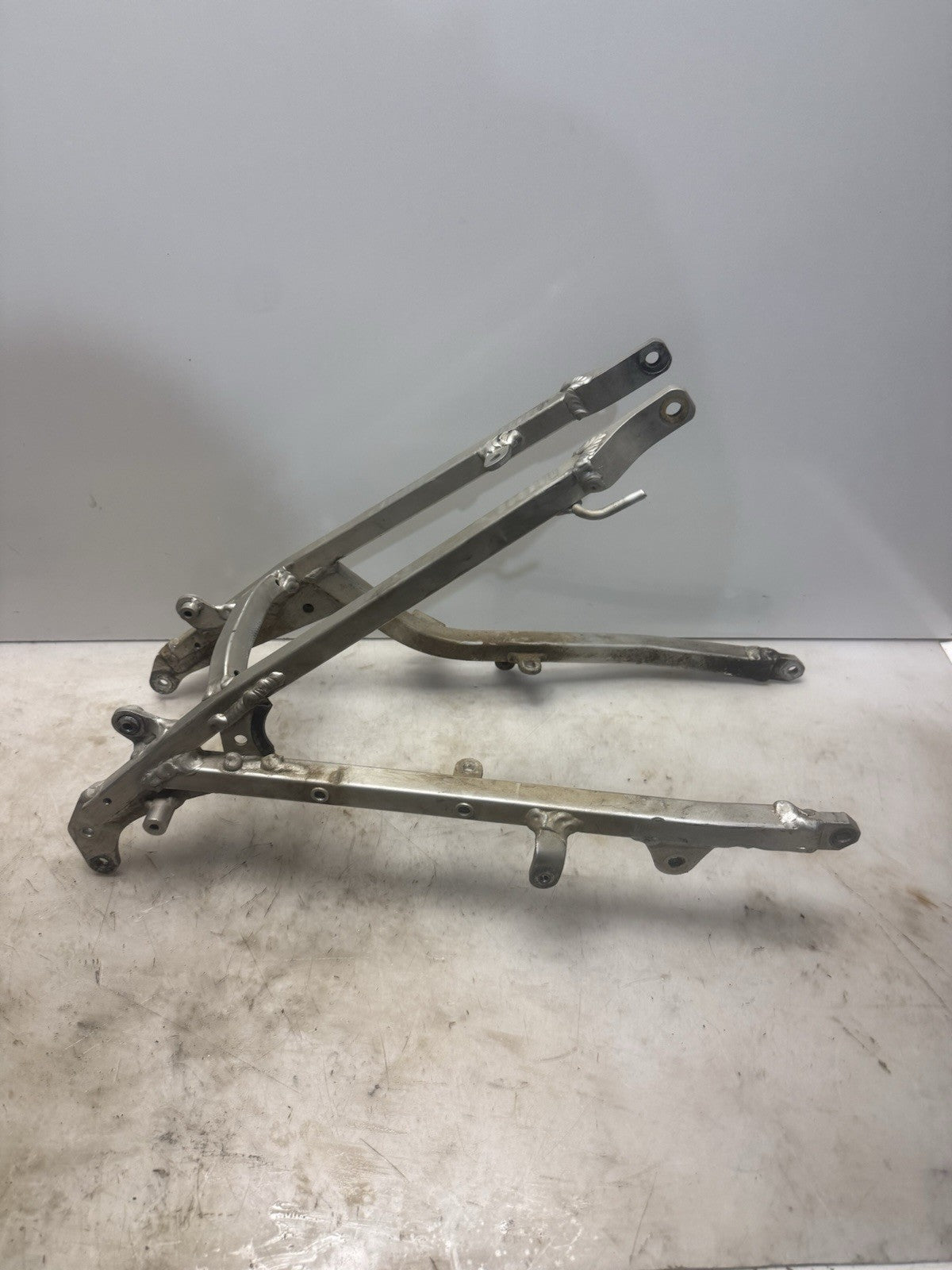 2000-2004 Suzuki DR-Z400E Subframe Rear Tail 41200-29F00